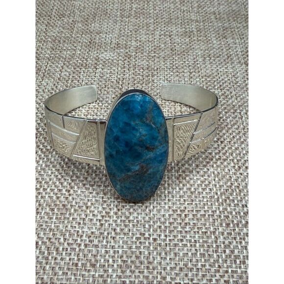 Jay King Mine Finds Sterling Silver Cuff Bracelet Large Oval Blue Apatite/Chryso - Picture 7 of 7